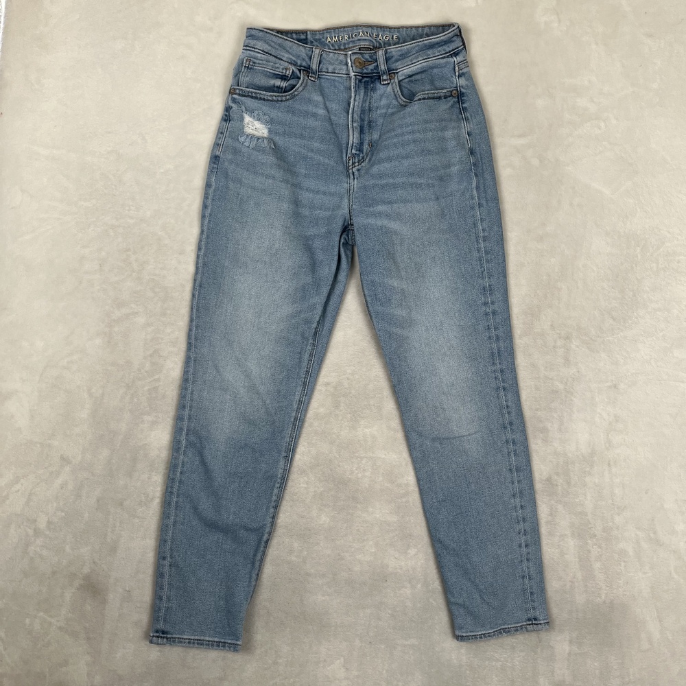 American Eagle Mom Jeans Womens 2 Short Blue Wash High Rise Distressed Denim